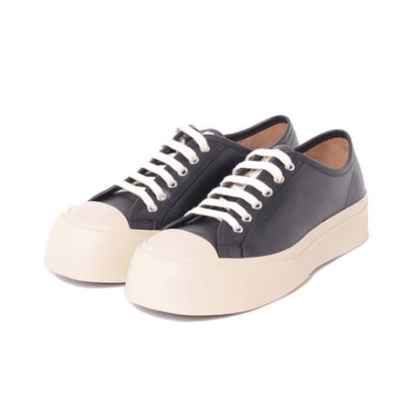 マルニ Marni シューズ 牛革 ブラック