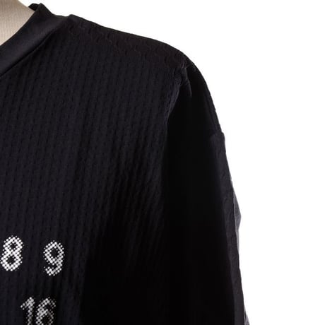 エムエムシックス メゾンマルジェラ MM6 MAISON MARGIELA 両面ロゴ半袖T ナイロン ブラック