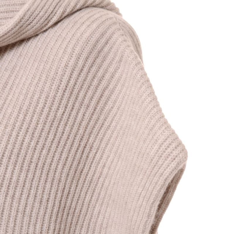 ブルネロクチネリ Brunello Cucinelli プレシャスボタンタブ付き  