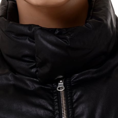 エムエムシックス メゾンマルジェラ MM6 MAISON MARGIELA ダウンジャケット 合成皮革 ブラック