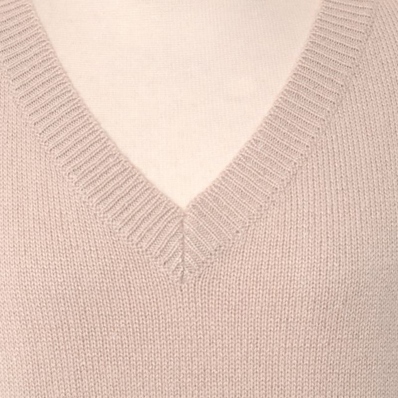 Brunello Cucinelli (ブルネロクチネリ)Vネックニット 長袖 ブルネロクチネリ Brunello Cucinelli Vネック長袖セーター カシミア