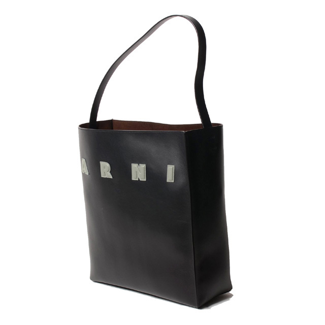 マルニ Marni Museoミディアムホーボーバッグ スムースカーフ