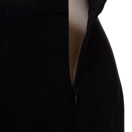 エルマノシェルビーノ ermanno scervino タイト刺繍スカート レーヨンストレッチ ブラック