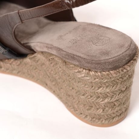 ブルネロクチネリ Brunello Cucinelli 船底サンダル レザー ブラウン