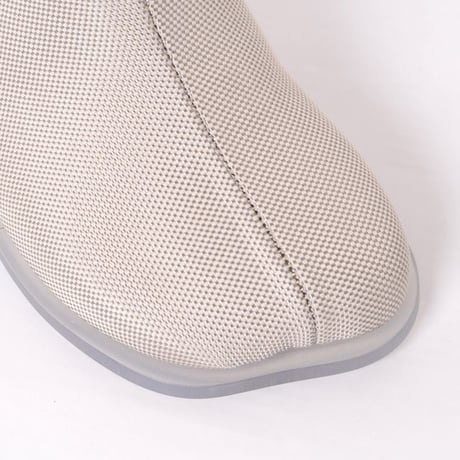 エムエムシックス メゾンマルジェラ MM6 MAISON MARGIELA スリッポンミュール ナイロンやレザー ライトグレー