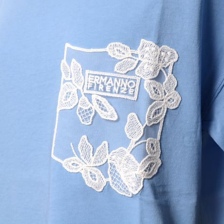 エルマノシェルビーノ ermanno scervino 丸襟刺繍ポケットTシャツ コットン スカイブルー