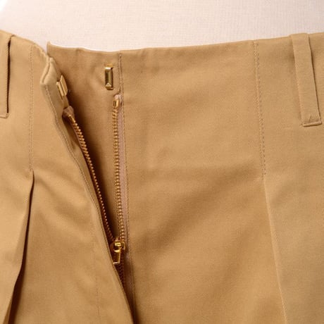 プルーンゴールドシュミット prune goldschmidt タック使いパンツ コットン キャメル