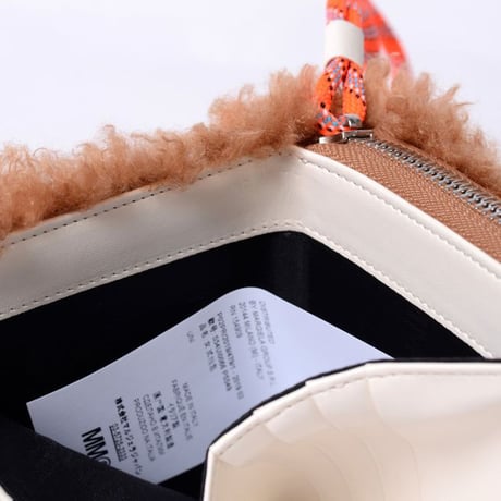 エムエムシックス メゾンマルジェラ MM6 MAISON MARGIELA 二つ折り財布 ボア ブラウン