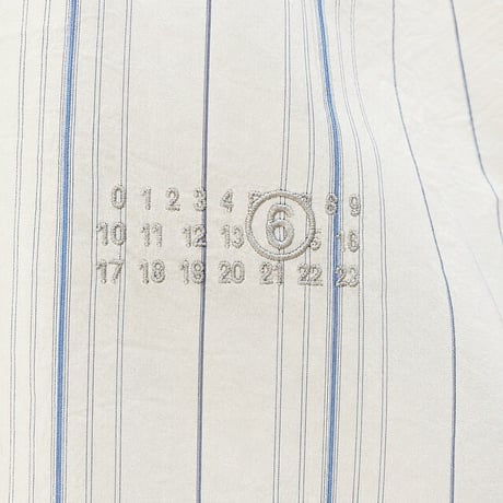 エムエムシックス メゾンマルジェラ MM6 MAISON MARGIELA 襟付き変形ブラウス コットン グリーンストライプ