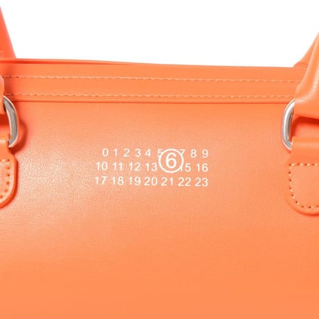 エムエムシックス メゾンマルジェラ MM6 MAISON MARGIELA バウレットバッグミニ 牛革 パパイヤ