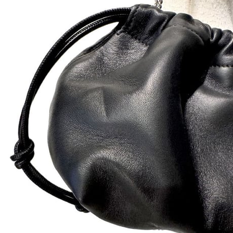 アンドゥムルメステール ann demeulemeester エディナイーストウエストショルダーバッグ 羊革 ブラック 正規取扱