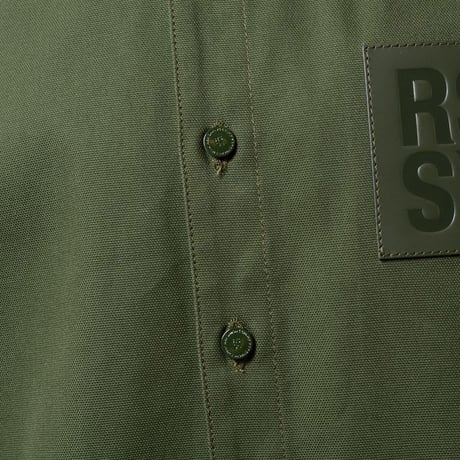 ラフシモンズ RAF SIMONS Straight fit denim shirt with R pin in back コットン カーキ