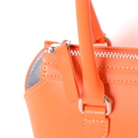 エムエムシックス メゾンマルジェラ MM6 MAISON MARGIELA バウレットバッグミニ 牛革 パパイヤ