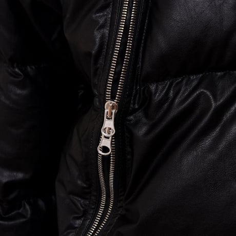 エムエムシックス メゾンマルジェラ MM6 MAISON MARGIELA ダウンジャケット 合成皮革 ブラック