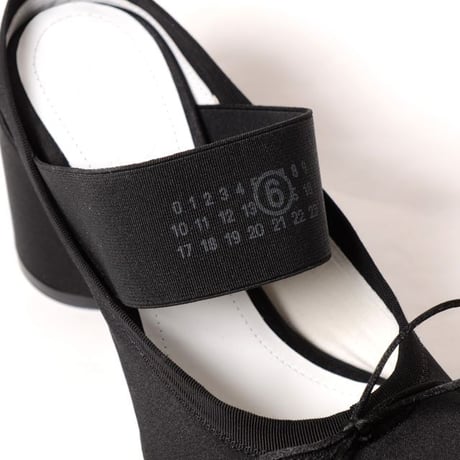エムエムシックス メゾンマルジェラ MM6 MAISON MARGIELA バレエデコルテサンダル サテン ブラック