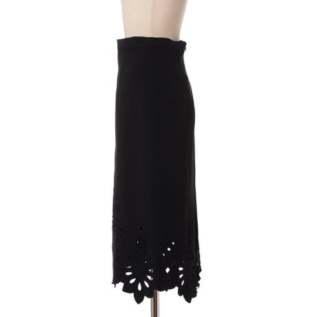 エルマノシェルビーノ ermanno scervino タイト刺繍スカート レーヨンストレッチ ブラック