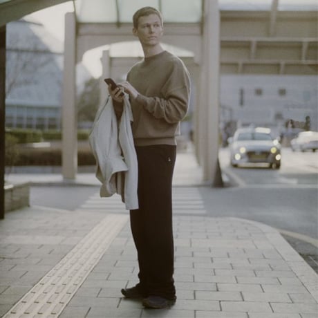 エクストリームカシミヤ extreme cashmere x オーバーフィットラウンドネック長袖セーター カシミア クリーム
