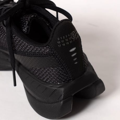 エムエムシックス メゾンマルジェラ MM6 MAISON MARGIELA サロモンスニーカーSPECTUR 2 スペクター2 ナイロン ブラック