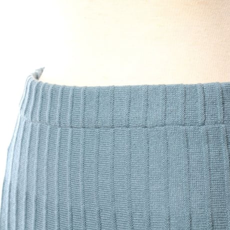 インポートブランド import brand HAWICO Scotland（ホイコ スコットランド）フレアースカート カシミア アイスブルー