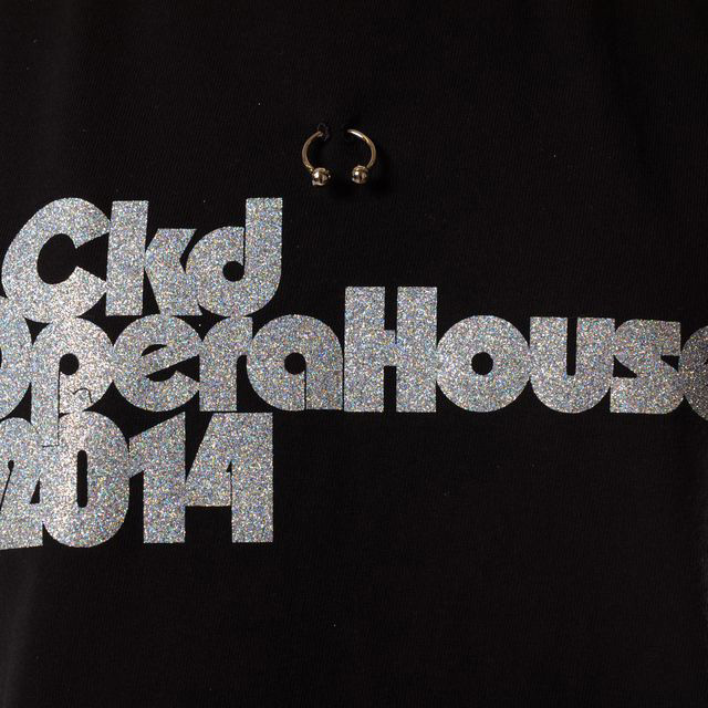 CHIKA KISADA チカキサダ “Ckd Opera House” ラメロゴTシャツ ブ