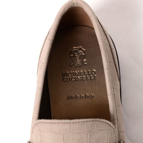 ブルネロクチネリ Brunello Cucinelli ペニーローファー ヌバック型押しクロコ グレージュ