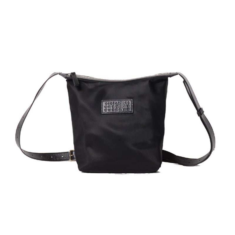 エムエムシックス メゾンマルジェラ MM6 MAISON MARGIELA