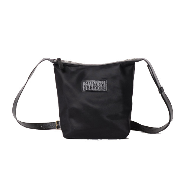 エムエムシックス メゾンマルジェラ MM6 MAISON MARGIELA