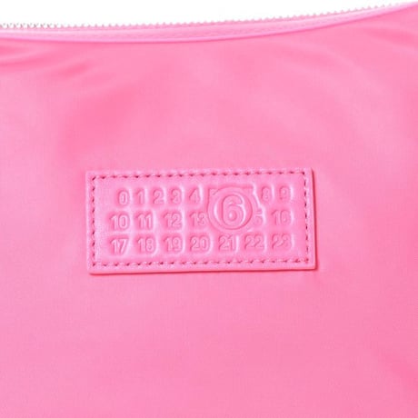 エムエムシックス メゾンマルジェラ MM6 MAISON MARGIELA ニューメリックバーティカルクロスボディバッグ ナイロン フューシャピンク 正規取扱