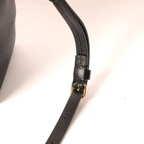 マルニ Marni Museo Soft レザーミニバッグ カーフレザー ブラック ショルダーバッグ レディース