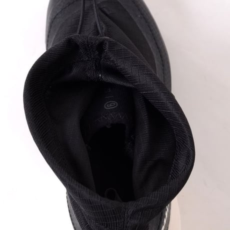 エムエムシックス メゾンマルジェラ MM6 MAISON MARGIELA レディース サロモンクロスクロ―シューズ アウトドアプレインエア ブラック