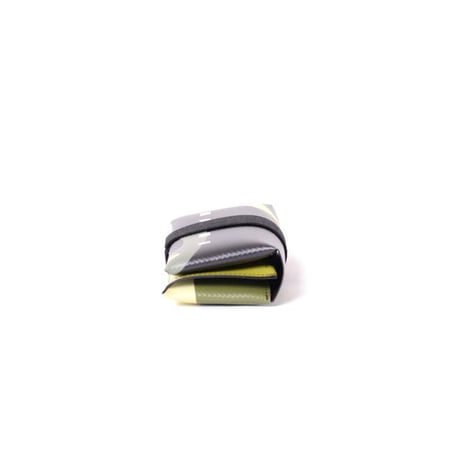 マルニ Marni 3つ折り財布 セルロースなど グリーンカモフラージュ