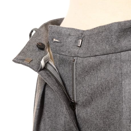 インポートブランド import brand マーロ malo タック使いストレートパンツ ウールストレッチ グレー
