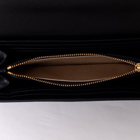 マルニ Marni フラップ付き長財布 サフィアノーレザー ブラック