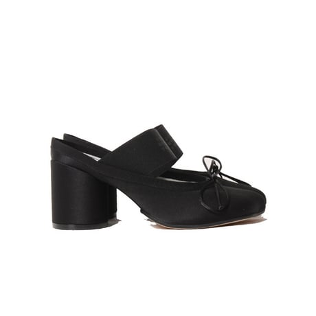 エムエムシックス メゾンマルジェラ MM6 MAISON MARGIELA バレエデコルテサンダル サテン ブラック