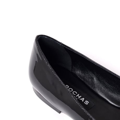 ロシャス ROCHAS ロゴプレート付きフラットシューズ パテントレザー ブラック