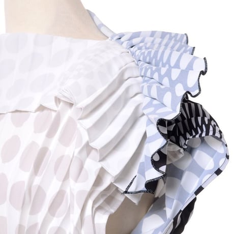 エムエムシックス メゾンマルジェラ MM6 MAISON MARGIELA プリーツトップスブラウス ポリエステル ホワイトベージュブラック