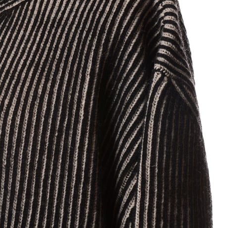 エムエムシックス メゾンマルジェラ MM6 MAISON MARGIELA リバーシブルハイネックセーター ウールなど ブラック