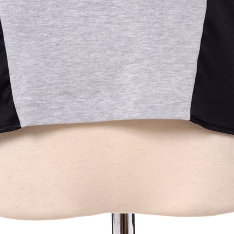 エムエムシックス メゾンマルジェラ MM6 MAISON MARGIELA ロゴ入りバイカラーカットソー コットンなど グレーブラック