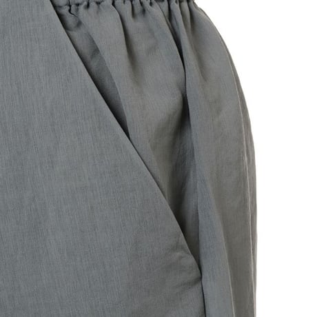 ダウェイ DAWEI タック使いワイドパンツ ポリエステルレーヨン グレーグリーン