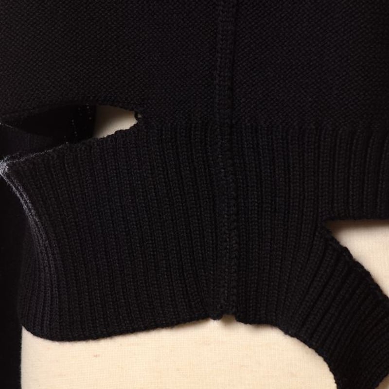 エムエムシックス メゾンマルジェラ MM6 MAISON MARGIELA 切り込み入り