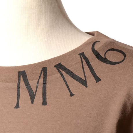 エムエムシックス メゾンマルジェラ MM6 MAISON MARGIELA ナンバリングロングTシャツ コットン ライトブラウン