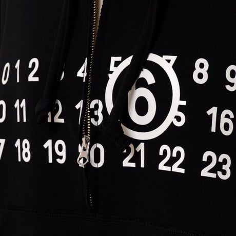 エムエムシックス メゾンマルジェラ MM6 MAISON MARGIELA クロップ丈フードトレーナー コットン裏起毛 ブラック