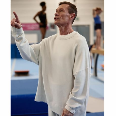 エクストリームカシミヤ extreme cashmere x オーバーフィットラウンドネック長袖セーター カシミア クリーム