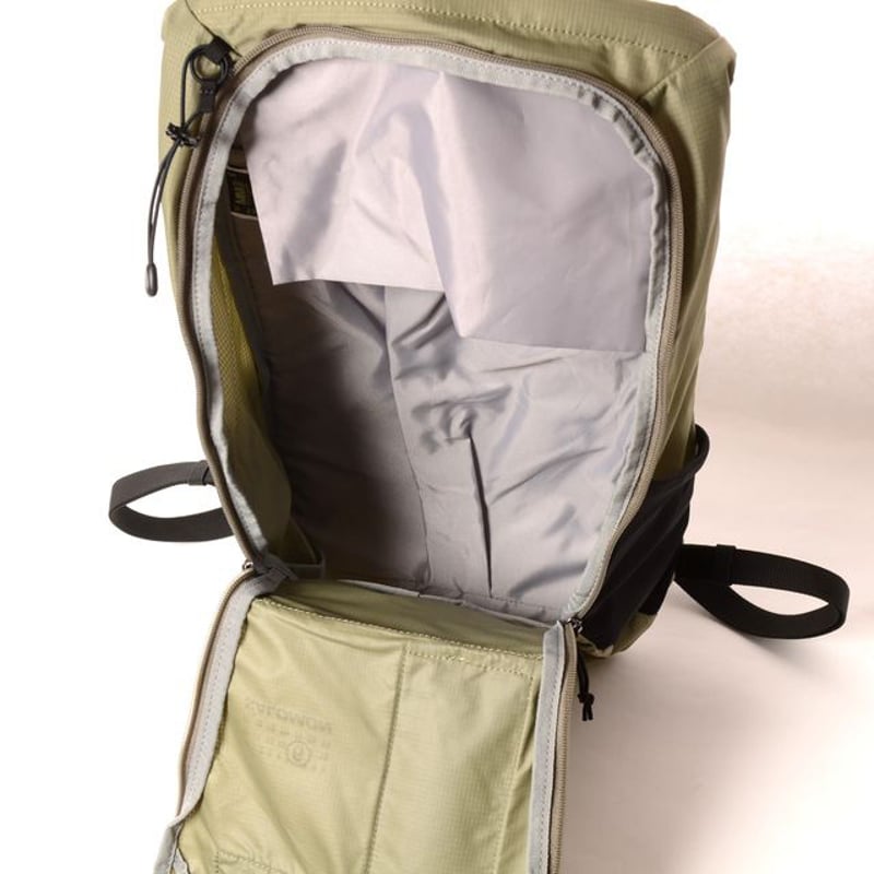 エムエムシックス メゾンマルジェラ MM6 MAISON MARGIELA Salomonバッ