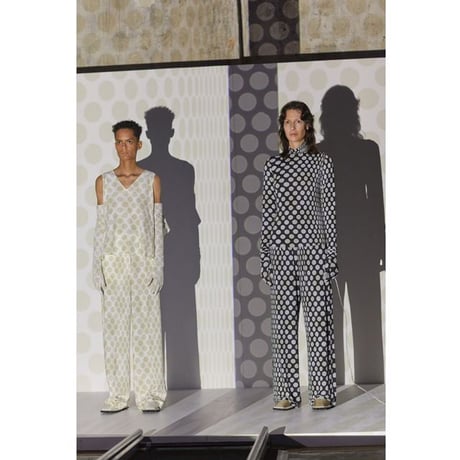 エムエムシックス メゾンマルジェラ MM6 MAISON MARGIELA ケープ付きブラウス ポリエステル ホワイトベージュドット