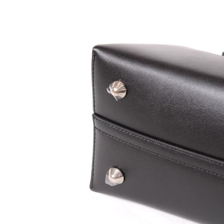 エムエムシックス メゾンマルジェラ MM6 MAISON MARGIELA バウレットバッグミディアム 牛革 ブラック 正規取扱