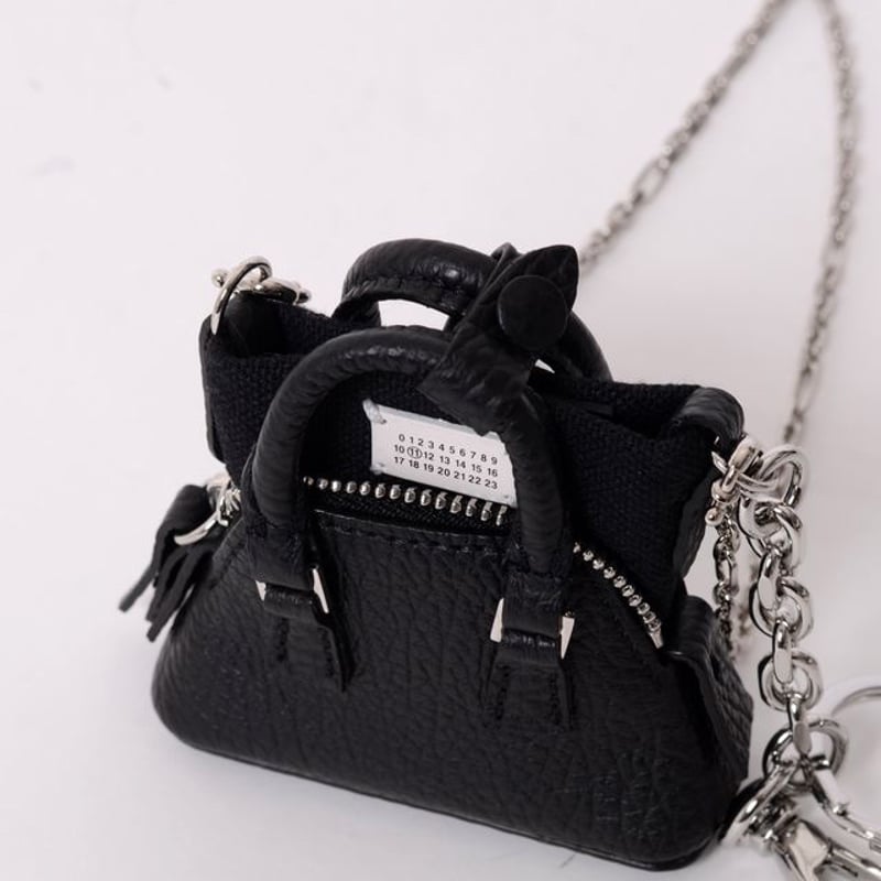 メゾン マルジェラ Maison Margiela 5ACクラシックミニチャーム レザー 