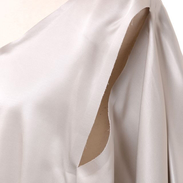 エムエムシックス メゾンマルジェラ MM6 MAISON MARGIELA V