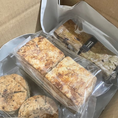 スコーンいろいろ〇□set（5種10点サンド入り）