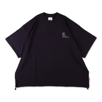 SEE SEE x S.F.C SUPER BIG BORDER SS TEE 【NAVY】